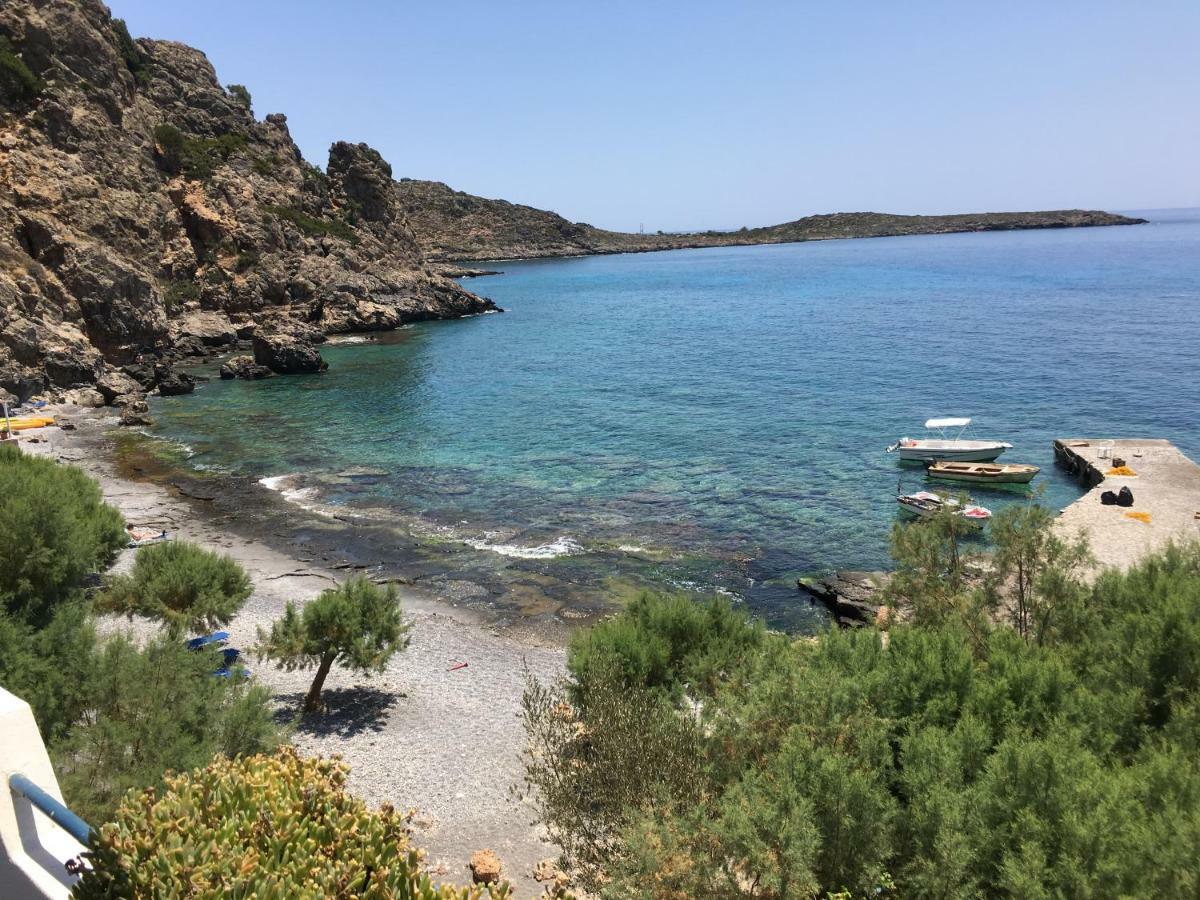 Taverna Akrogiali Лутрон Экстерьер фото